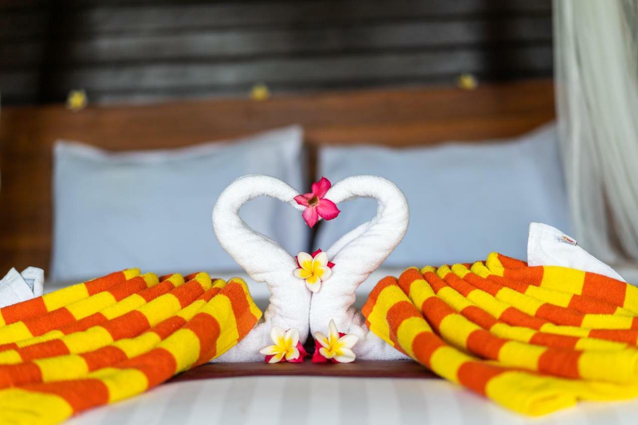 Ocean Hostel Ceningan Island エクステリア 写真