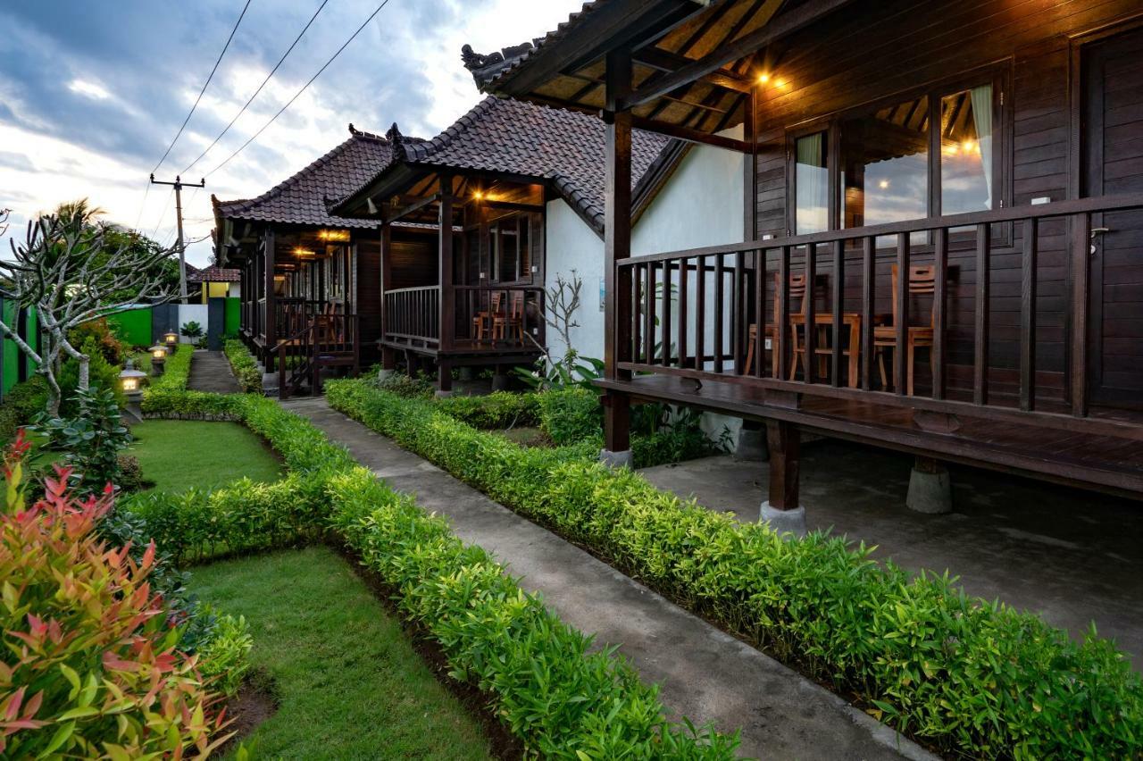 Ocean Hostel Ceningan Island エクステリア 写真