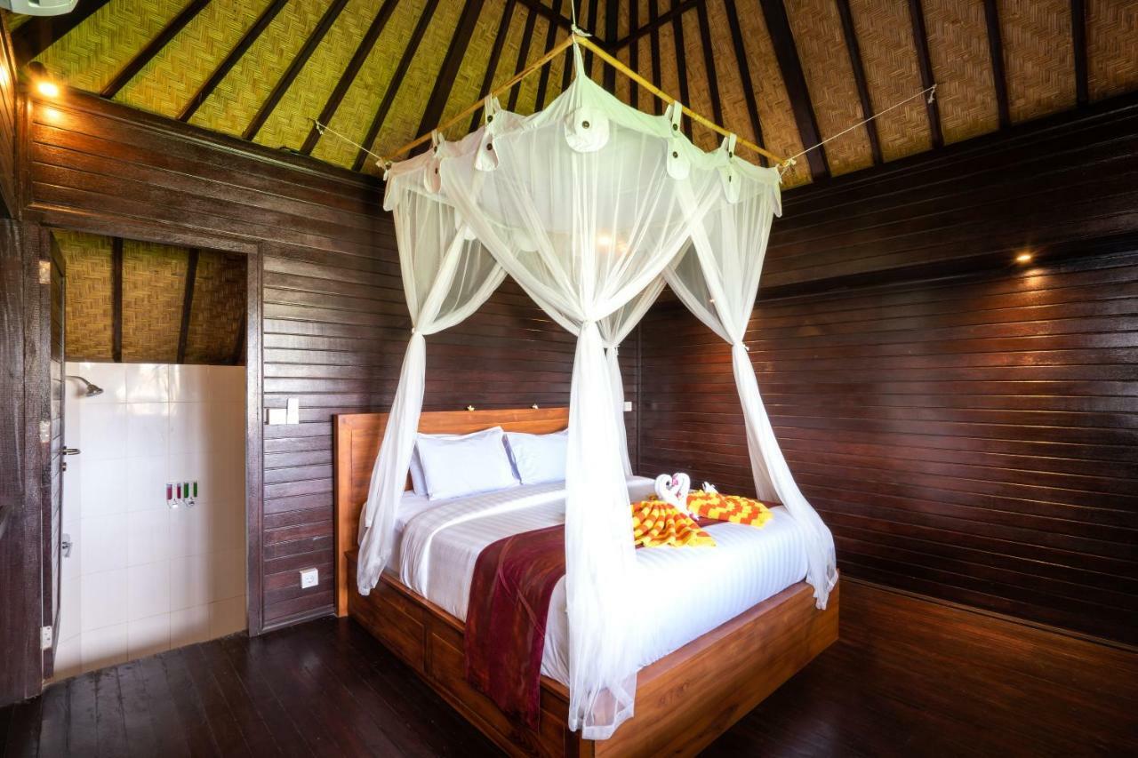 Ocean Hostel Ceningan Island エクステリア 写真